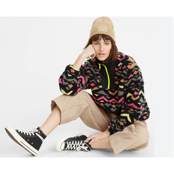 Levi's Arizona Sherpa Quarter Zip Sweatshirt - Multi-Color - Picture 3 of 11